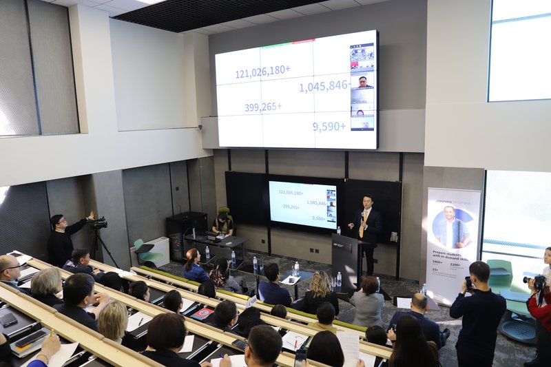 Прошел первый Coursera Day в МУИТ