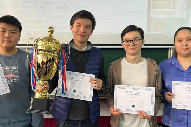 Сборная МУИТ одержала победу в турнире KIMEP 960 Grand Chess Cup