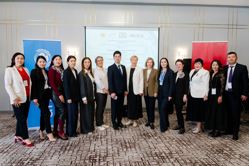 Общее фото с ректоромJPG (1).JPG