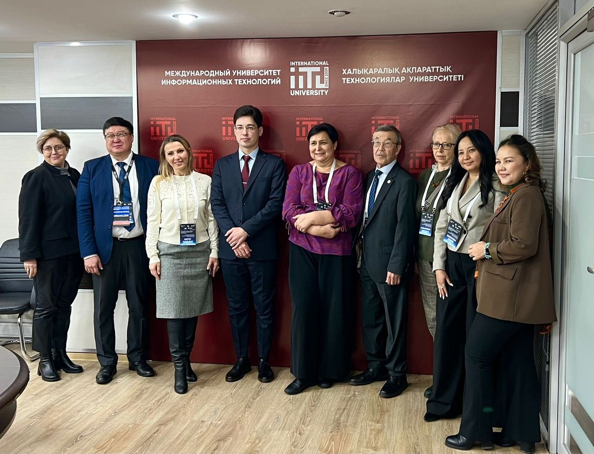 Training Seminar on Space Technologies Held at the International  Information Technology University in Almaty