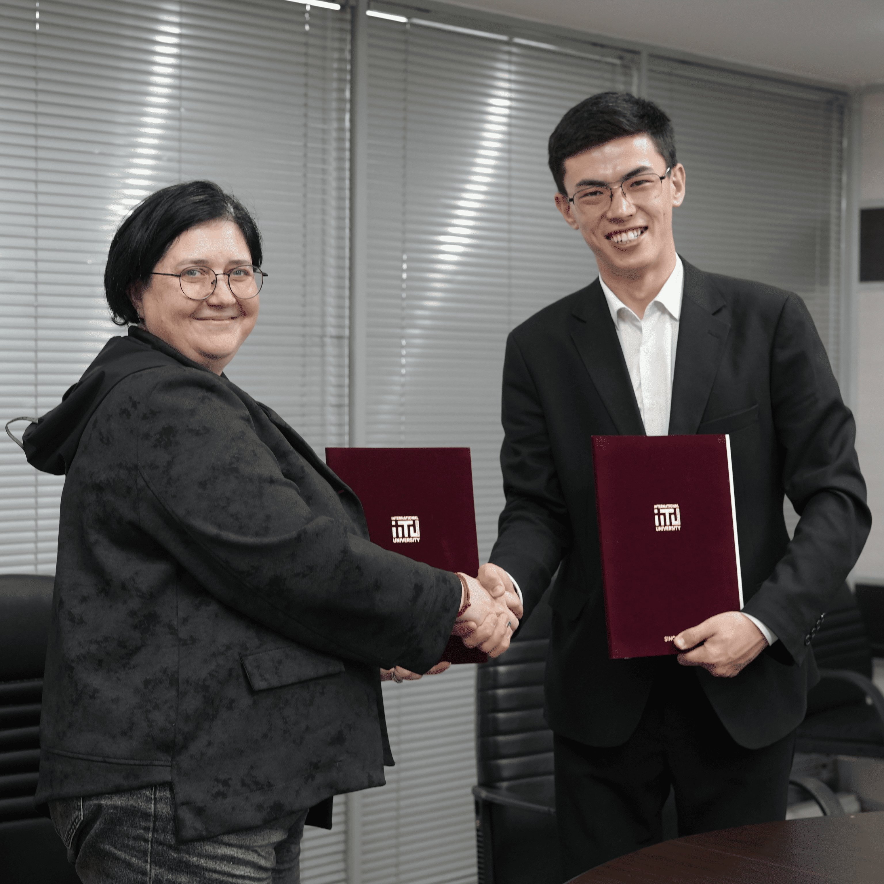 IITU and the "Almaty Student Alliance" (QSA Almaty) Sign a Memorandum of Cooperation